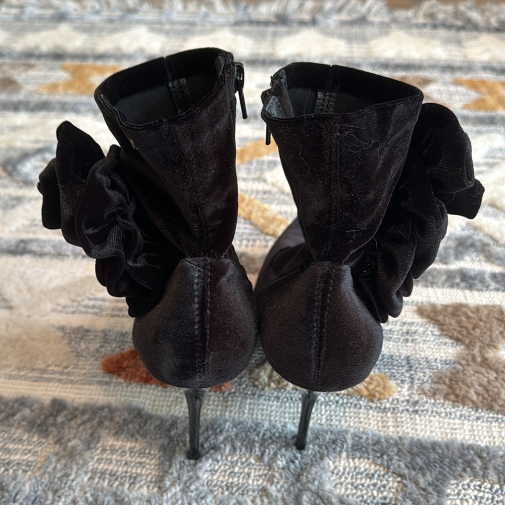 Jeffrey Campbell Florette Floral Sock Booties Black Pointed Toe Stiletto Boots - Picture 3 of 6